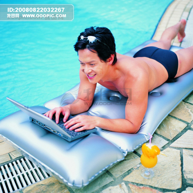 <em>游泳</em> 动作 仰泳 淋 自拍 <em>游泳池</em> 水 男女 <em>胸罩</em>,游